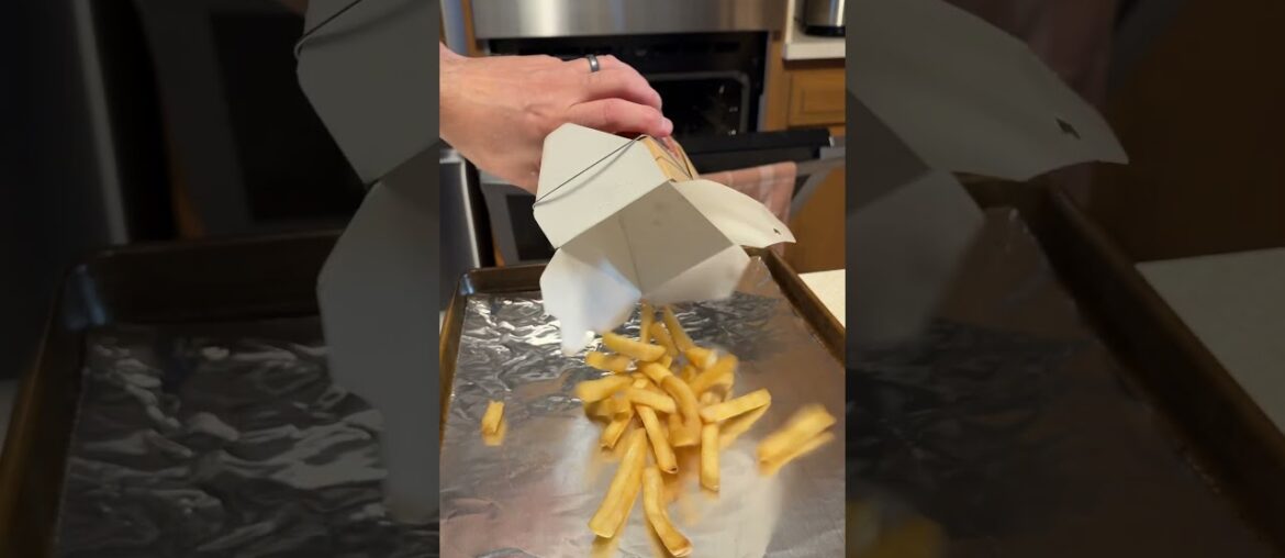 How to reheat French fries!  #food #cooking #foodie #tips