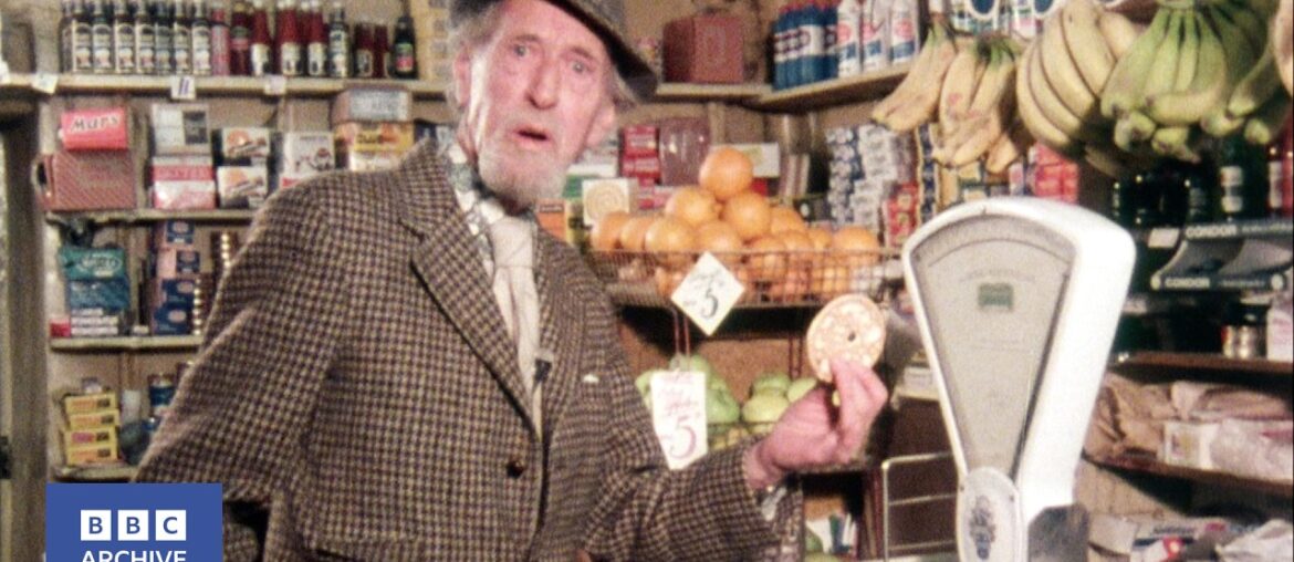 1975: Fyfe Robertson’s Thoughts For Food | Robbie | BBC Archive 1975: Fyfe Robertson's Thoughts For Food | Robbie | BBC Archive