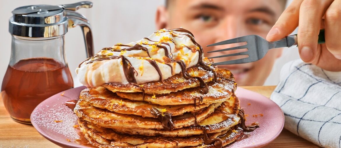 Fluffy Buttermilk Pancakes (Easy Breakfast Recipe) Fluffy Buttermilk Pancakes (Easy Breakfast Recipe)