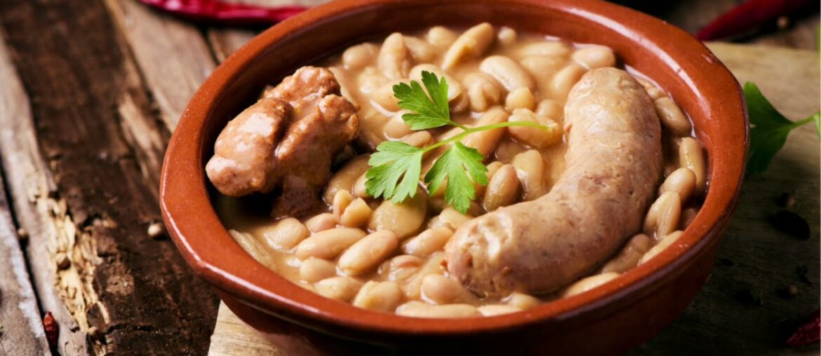 Authentic French Cassoulet Recipe - Traditional Bean and Meat Stew