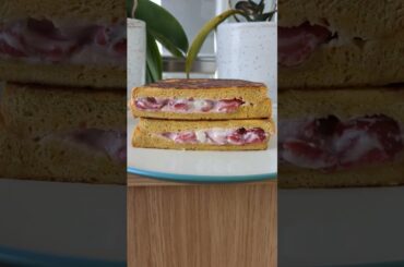 flipping french toasts all day #breakfast #recipe