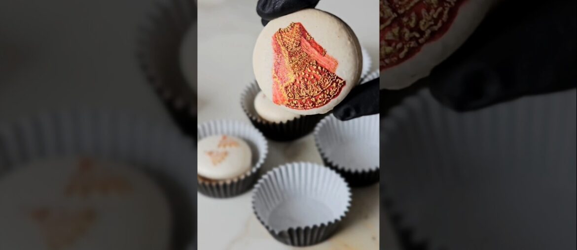 Wedding Hand-Painted Macarons! #shorts #packingorders