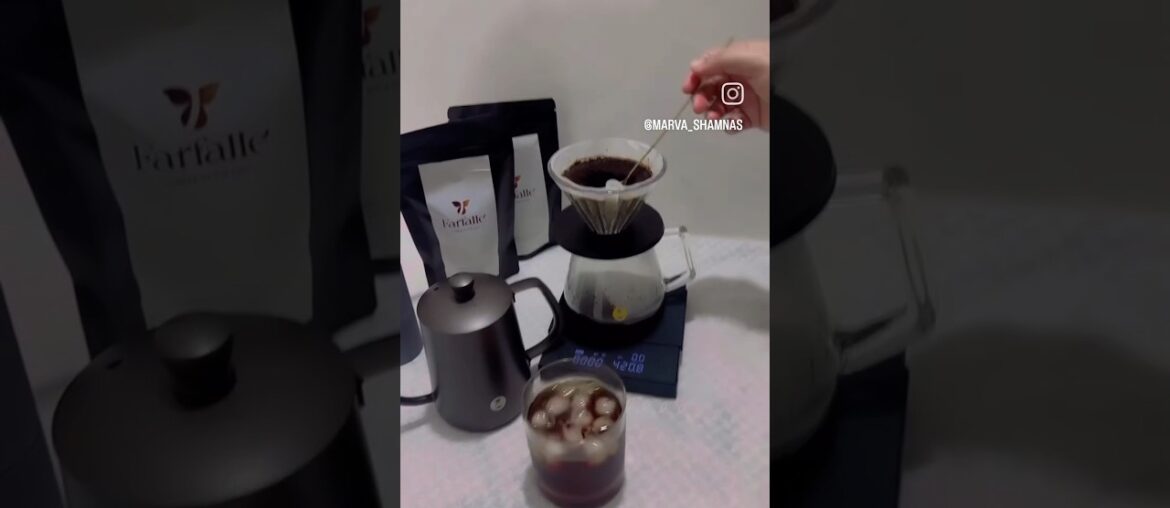 Brewing Espresso |#coffee |#shorts| #farfallecoffee