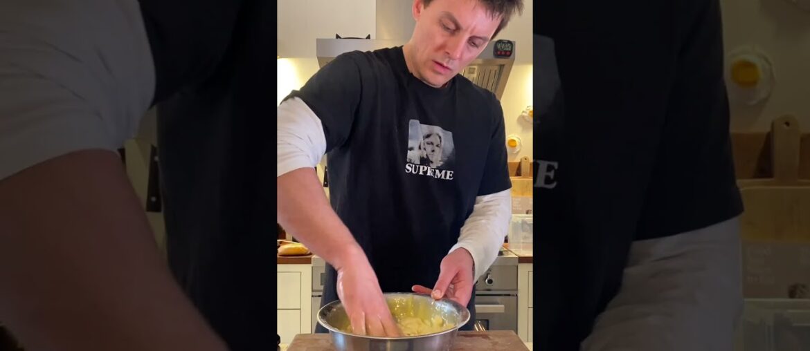 Red Onion & Rosemary Focaccia #foodyouwanttoeat