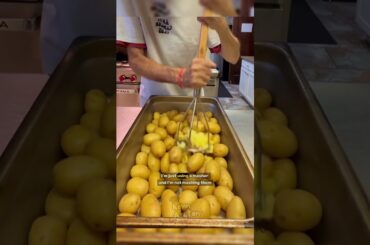 Hot Honey Glazed Ham #oldscoolkevmo #piphichef #pibetaphi #sororitychef #unr #reno #mikeshothoney