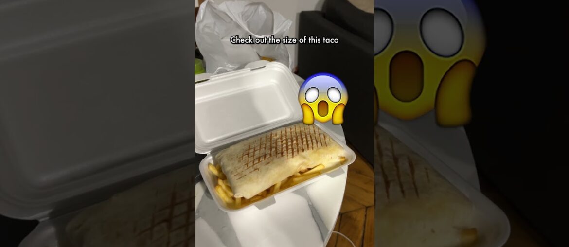 I tried French Tacos in #Paris