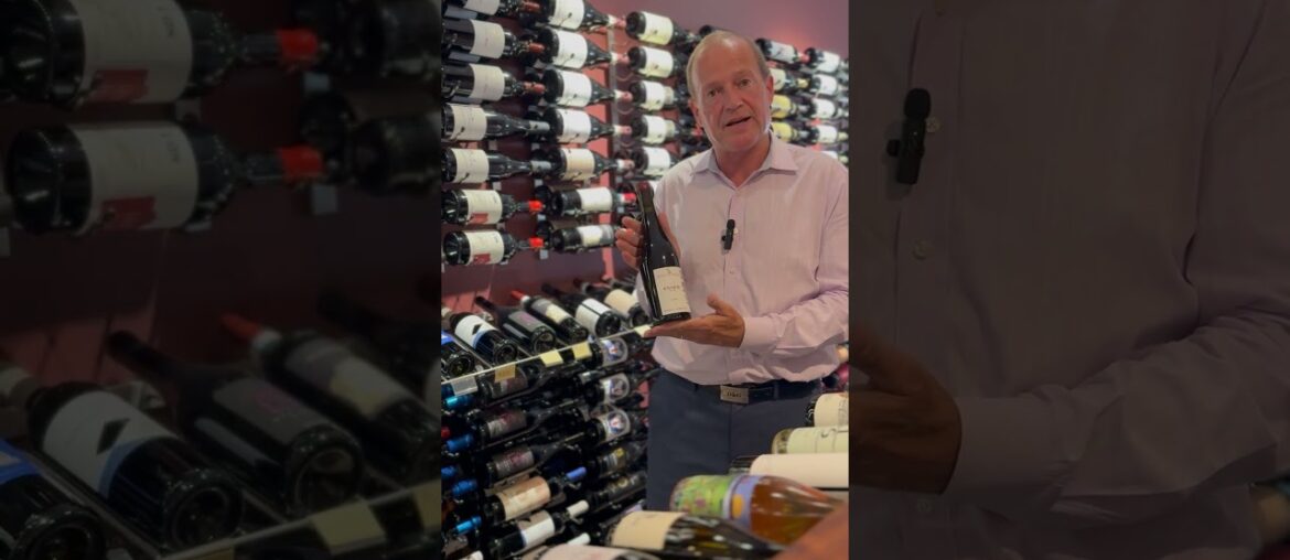 Tenuta del Trovale Esmen Tetra 2021 is the wine of the week. #wineoftheweek #winelover #italianwine