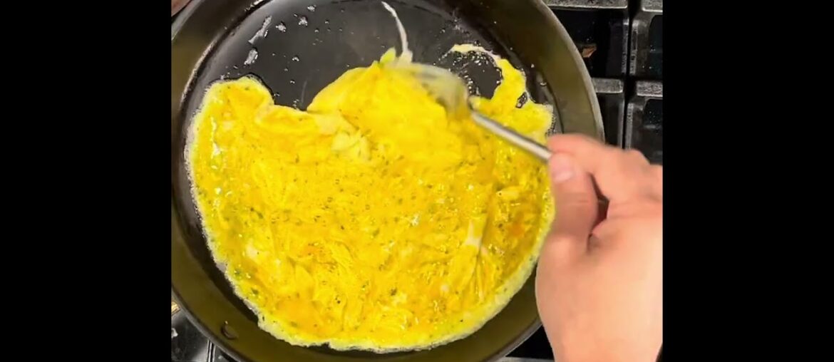 Misen Nitrided Carbon Nonstick pan French omelet test ~7 weeks. Misen Nitrided Carbon Nonstick pan French omelet test ~7 weeks.