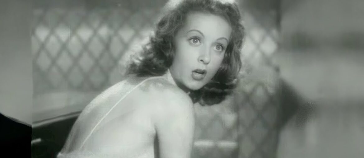 The Rage of Paris (1938) Darrieux dazzles; Fairbanks charms - Romantic Comedy film