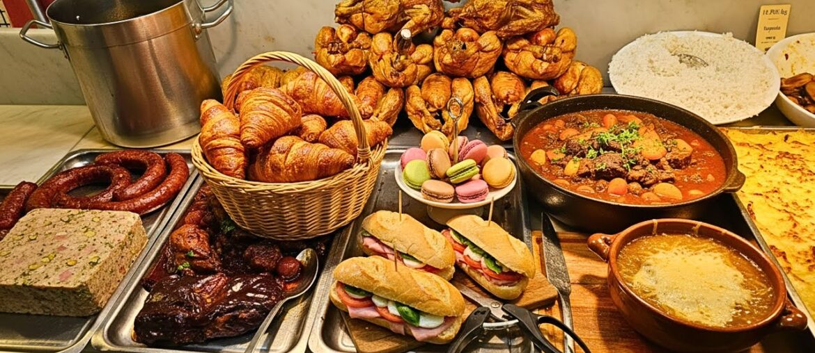 DELICIOUS Paris Street Food Loved By Locals DELICIOUS Paris Street Food Loved By Locals