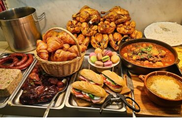 DELICIOUS Paris Street Food Loved By Locals