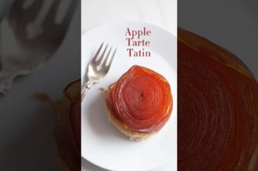 Swirled Apple Tarte Tatin #bakingrecipes #frenchdessert