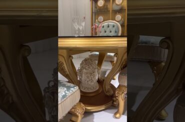 The stunningly beautiful French dining table, elegance never endsDarlings, the French dining table