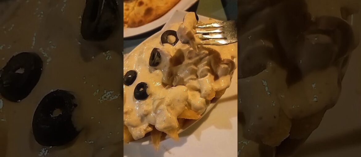 Mushroom cheesy fries #shorts #youtubeshorts #cheese #friesrecipe Mushroom cheesy fries #shorts #youtubeshorts #cheese #friesrecipe