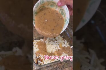 Authentic Canadian poutine recipe made of French fries topped with cheese and gravy