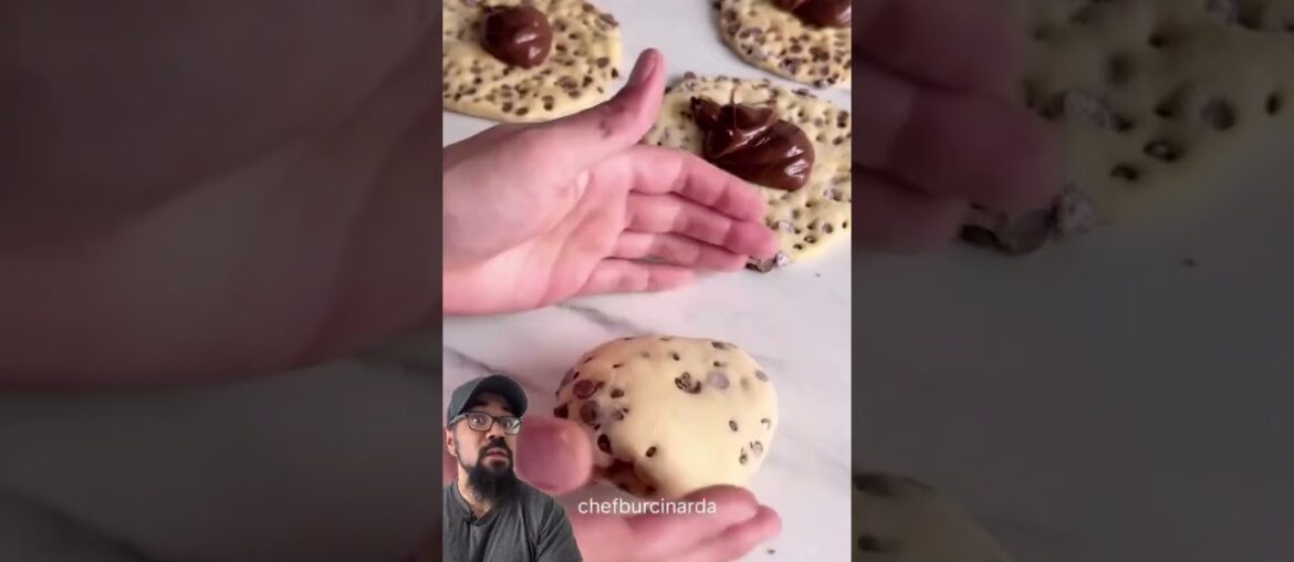 (Credit: chefburcinarda on IG) #baking #bake #viral #pasty #foodie #nutella #food #bakery #art