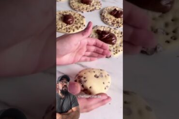 (Credit: chefburcinarda on IG) #baking #bake #viral #pasty #foodie #nutella #food #bakery #art