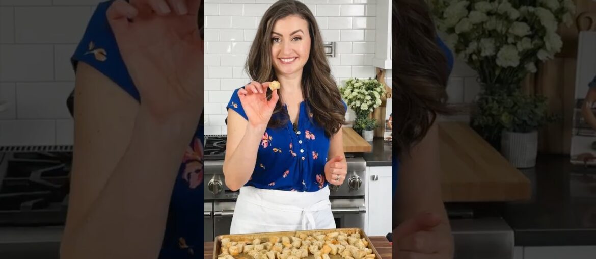 Easy Homemade Croutons: Quick and Budget-Friendly Recipe! #shorts