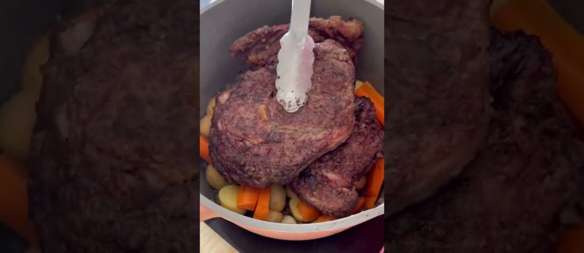 Tender Beef Pot Roast & Gravy