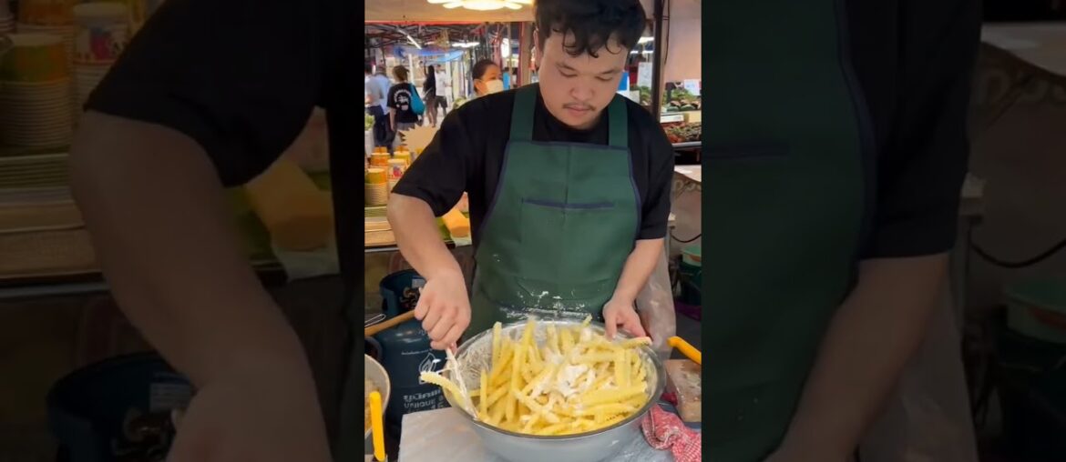 Thai wavy french fries making