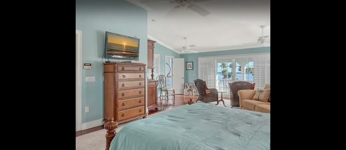 31 Island Court, Terra Ceia, FL 34250