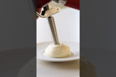 Delicious yoghurt & honey espuma or foam recipe! Fine dining siphon recipe #shorts