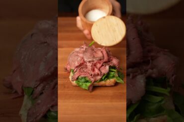 Simple Sandwich Series #54: Roast beef breakfast sando #shorts
