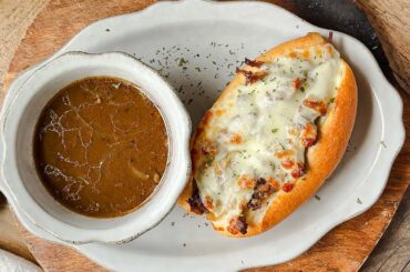 French Dip Sandwiches - Easy Crockpot Recipe