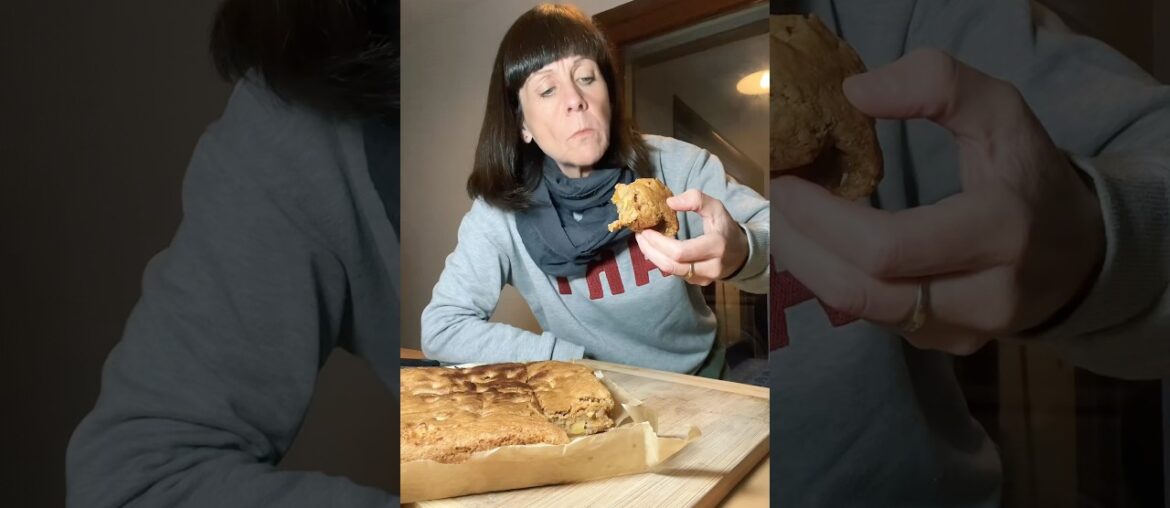 FRENCH APPLE BLONDIES!!Recipe in comments #alychalloner #baking #lifeinfrance #foodandtravel #shorts