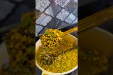 French Beans Sprouted Matki Sabzi | Farasbi Matki Bhaji | Indian French Beans Stir Fry | Easy Sabzi