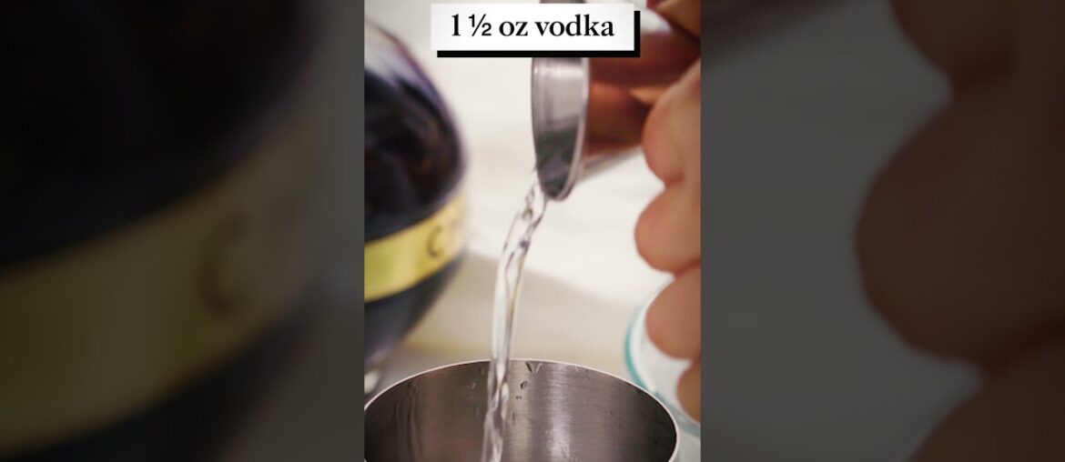 How to Make Martha Stewart’s French Martini Recipe How to Make Martha Stewart's French Martini Recipe