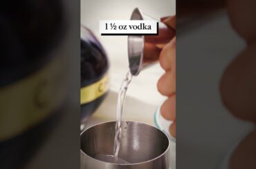 How to Make Martha Stewart's French Martini Recipe