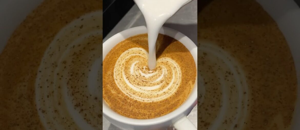 #coffeevibes #coffeeart #latteart #breakfastandcoffee #latte #coffeeaddict #cappuccino #cafehopping