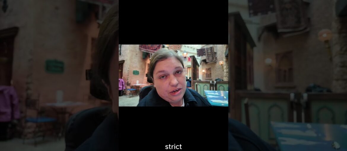 Accessible Dining at Disneyland Paris #DisneylandParis #AccessibleTravel #DisabledTravel #DLP