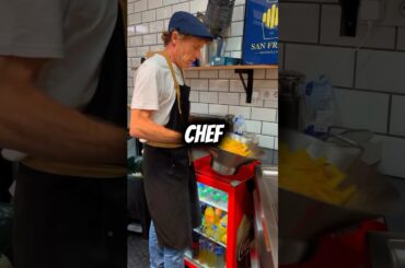 HE INVENTED CHIPS JUST TO MAKE A CUSTOMER MAD... #food #viral #video #fastfood #foodie #chips #short