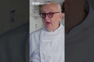 Pierre Koffmann demonstrates how to make perfect mashed potatoes  #shorts #pierrekoffmann #cooking
