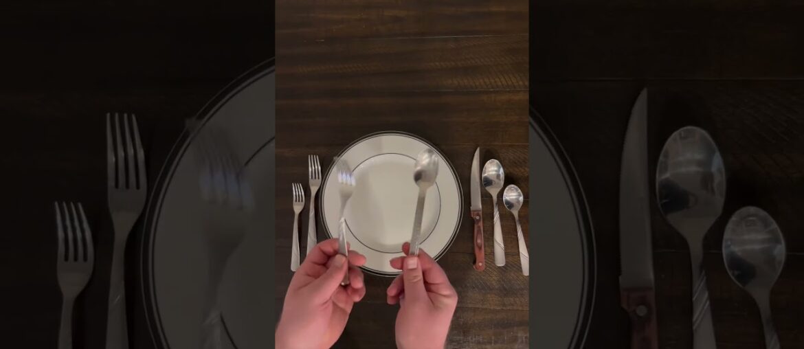 How to Properly Set Table
