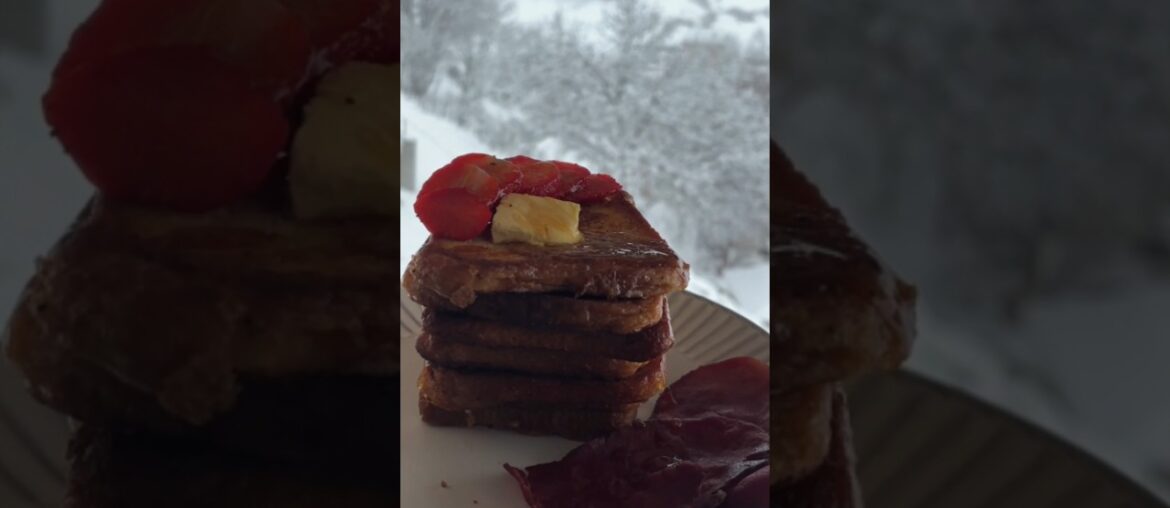 French Bacon Toast #FrenchToastRecipe #SnowyMorningCooking