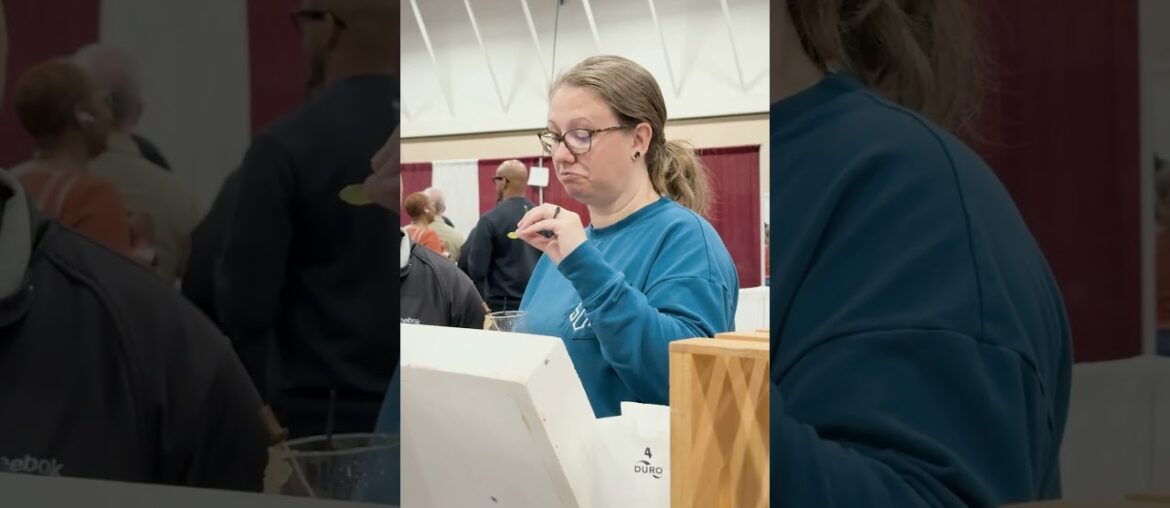 Trying Sprelly’s Cinnamon French Toast Peanut Butter & Dark Chocolate Spread