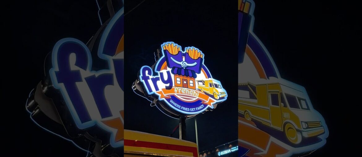 Fry Frenchi Cafe Now In Surat(Canada Couple Started New Cafe In Surat)