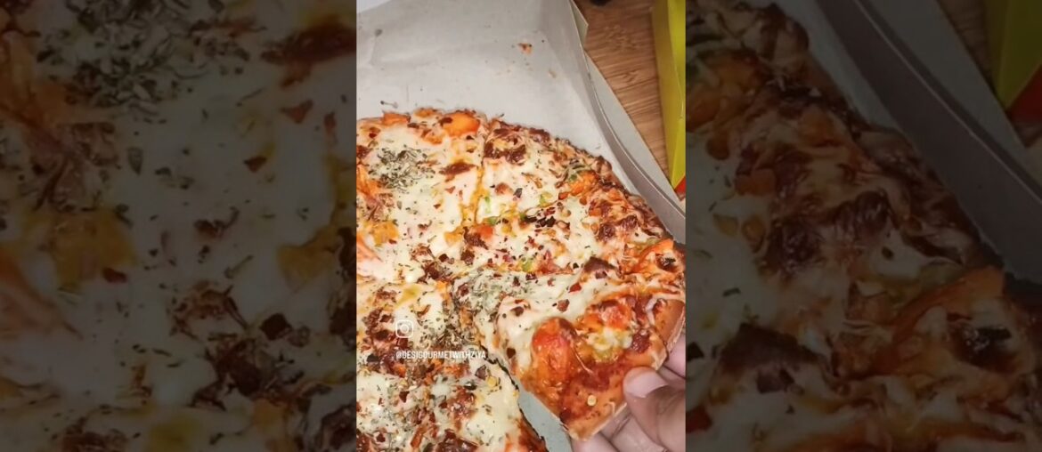 Cheese burst Pizza and Crispy French fries #desifood #desifoodvlog #recipe #shortvideo