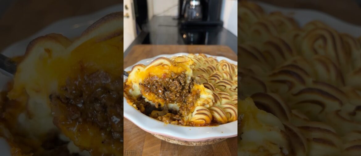 Hachis Parmentier #shorts #food #foodie #foodlover #recipe #explore #france #francefood #fyp #hachis