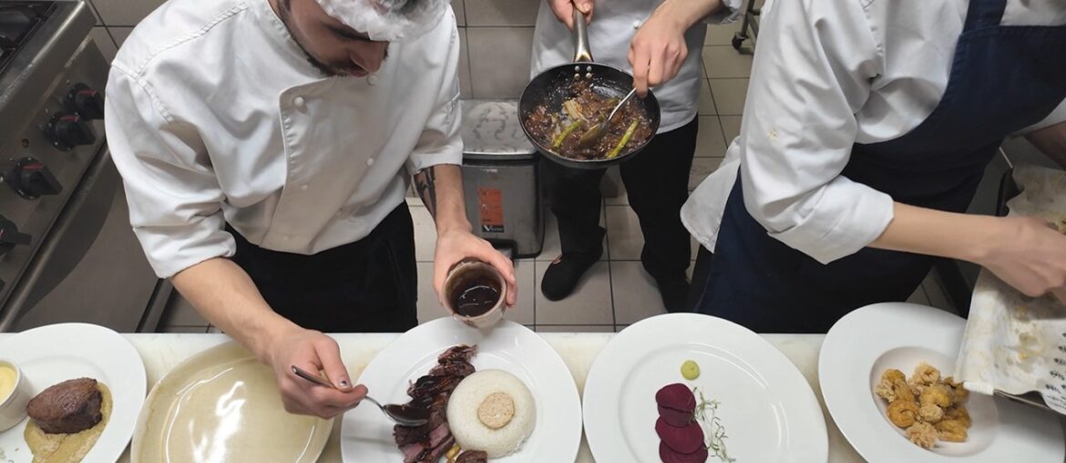 A French Breakfast Inside a 110-Year-Old Hotel in Tehran