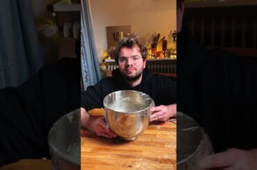 Rating Italy's Christmas Dish (Panettone)