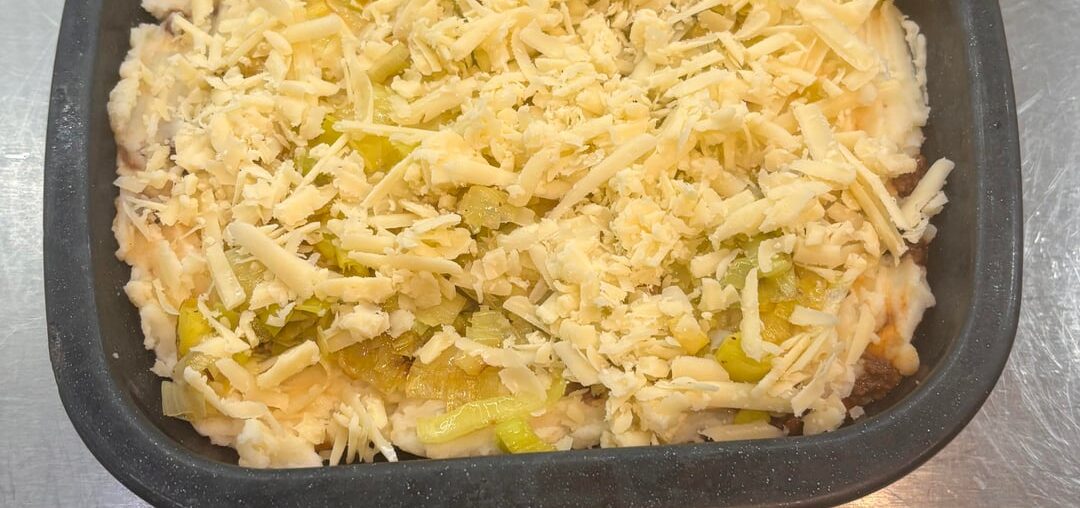 Cheese & Leak crusted Cottage pie