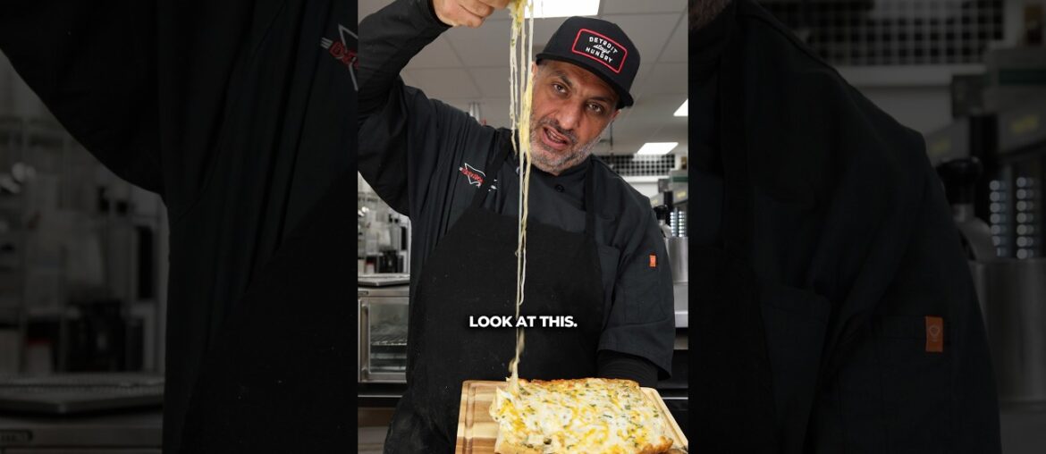 Extra Cheesy Garlic Bread Recipe