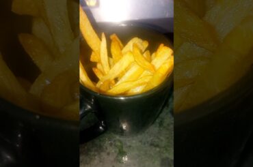 How to make potato french Fries #shorts #frenchfries #recipe #frenchfriesrecipeathome
