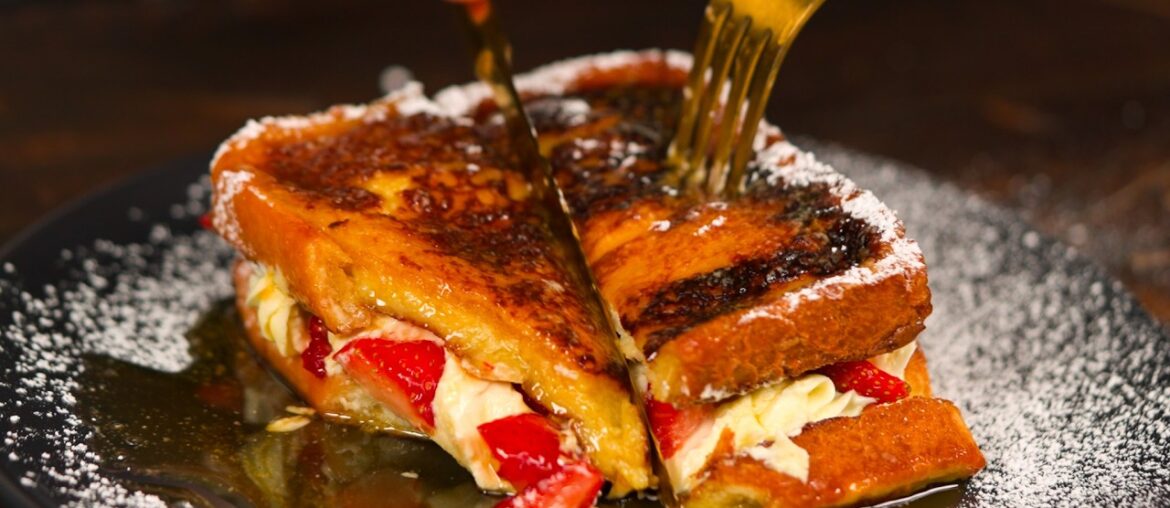 Recipe: Strawberries and Cream Stuffed French Toast – Decadent, Sweet Recipe: Strawberries and Cream Stuffed French Toast - Decadent, Sweet