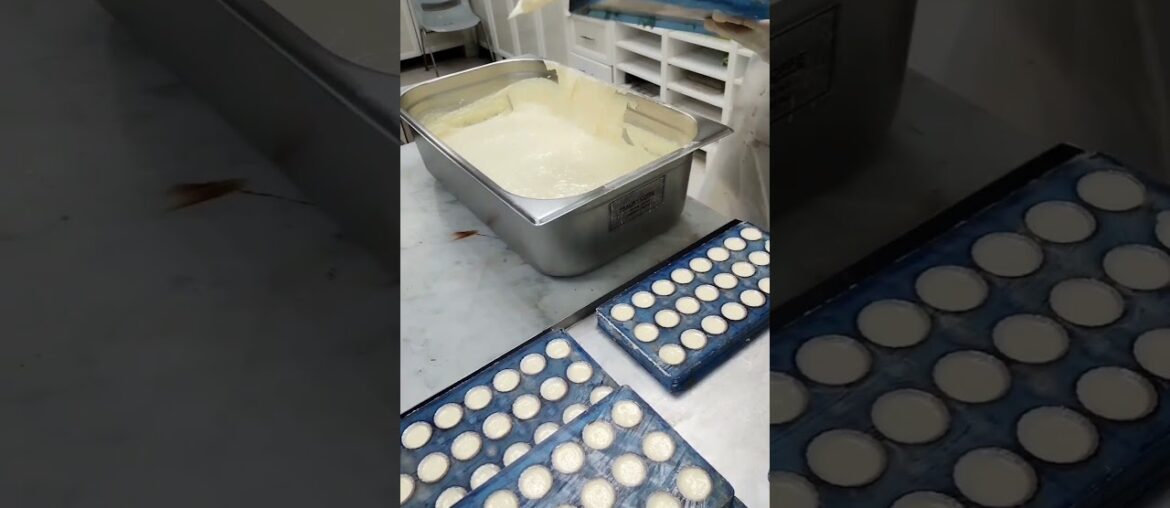 Gourmet Coconut Crunch Chocolate: Silky Cocoa with Crisp Flakes, Homemade Milk Chocolate Recipe Gourmet Coconut Crunch Chocolate: Silky Cocoa with Crisp Flakes, Homemade Milk Chocolate Recipe