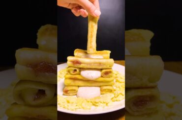 Strawberry French Toast Roll Ups with Cream